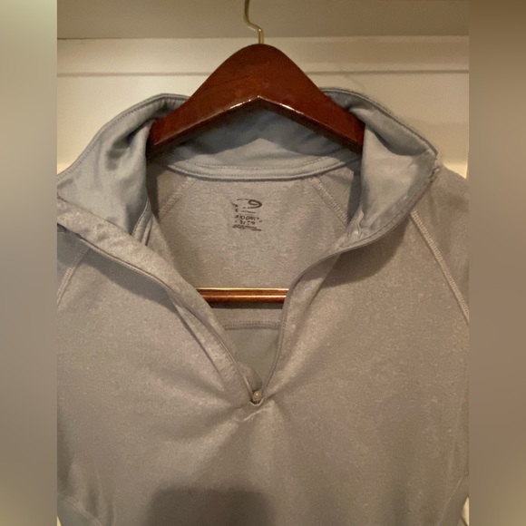 1/4 zip pull over - Picture 2 of 3